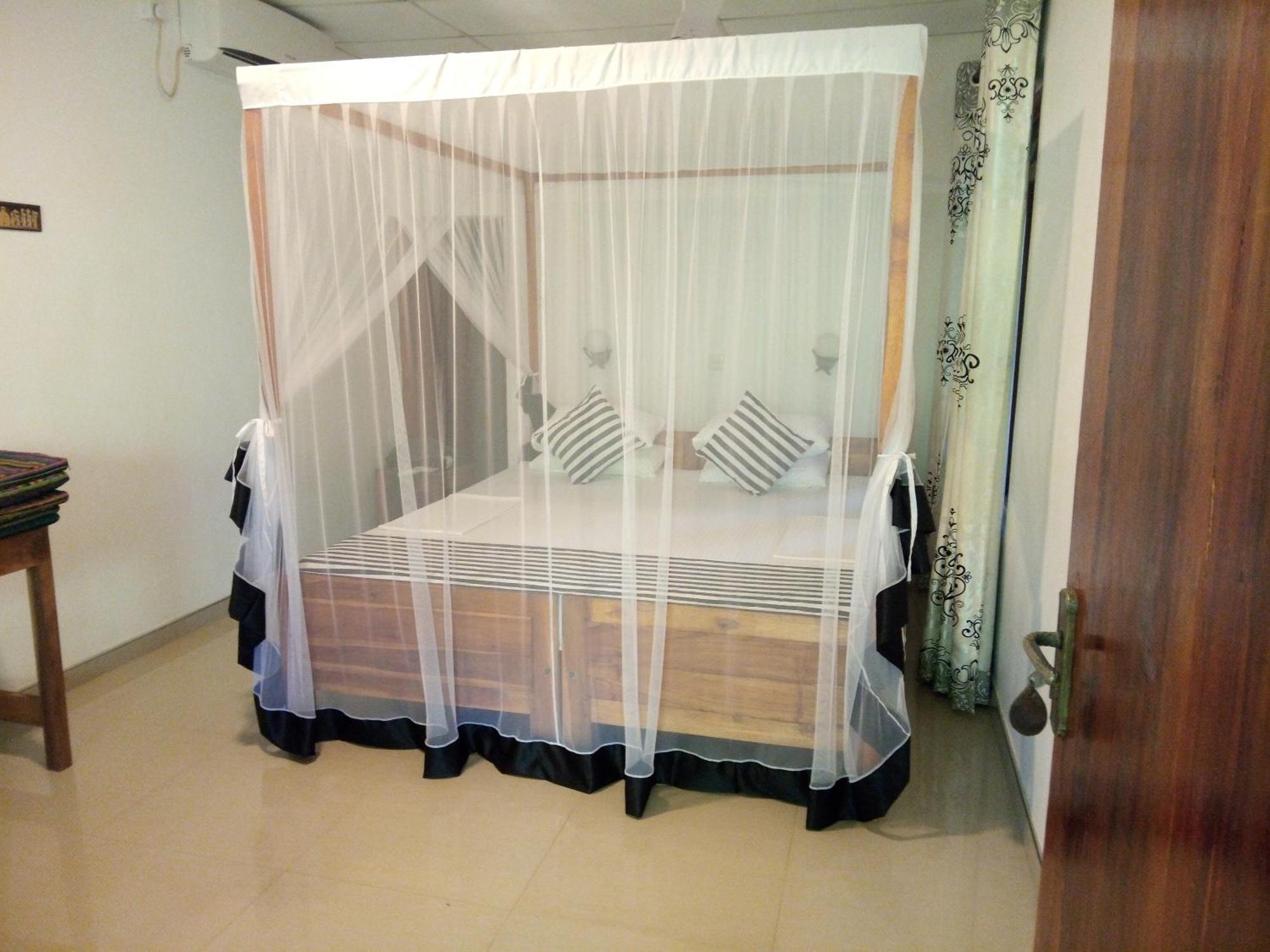 Sansala Guesthouse & Restaurant Тангалле Номер фото